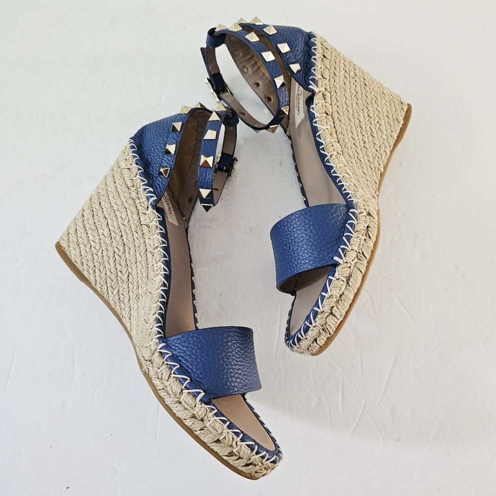 NEW Valentino Garavani Rockstud Strappy Espadrille Wedge Sandals Size EU 41 - Picture 4 of 9